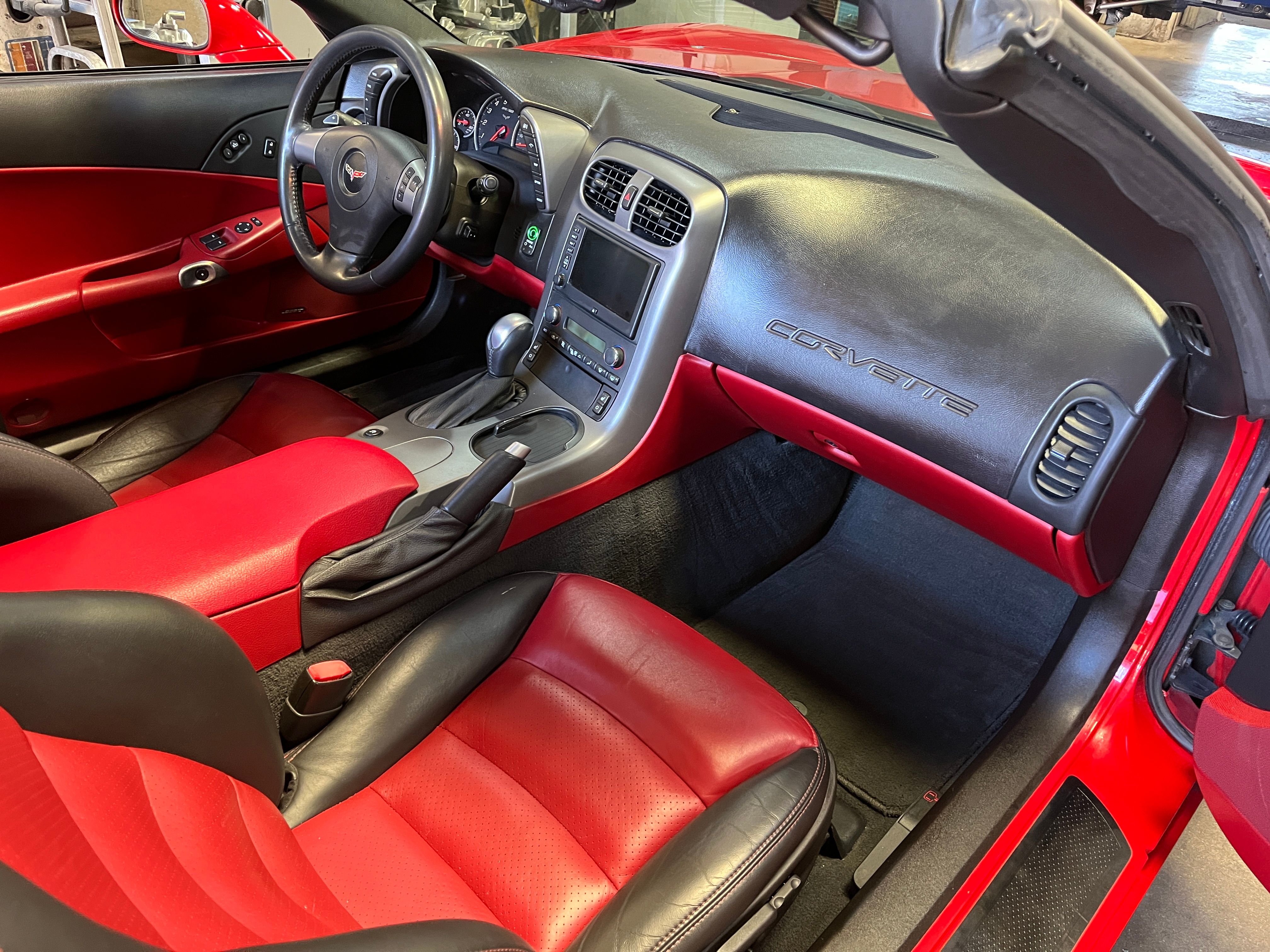 Used 2007 Chevrolet Corvette Convertible RWD image 21