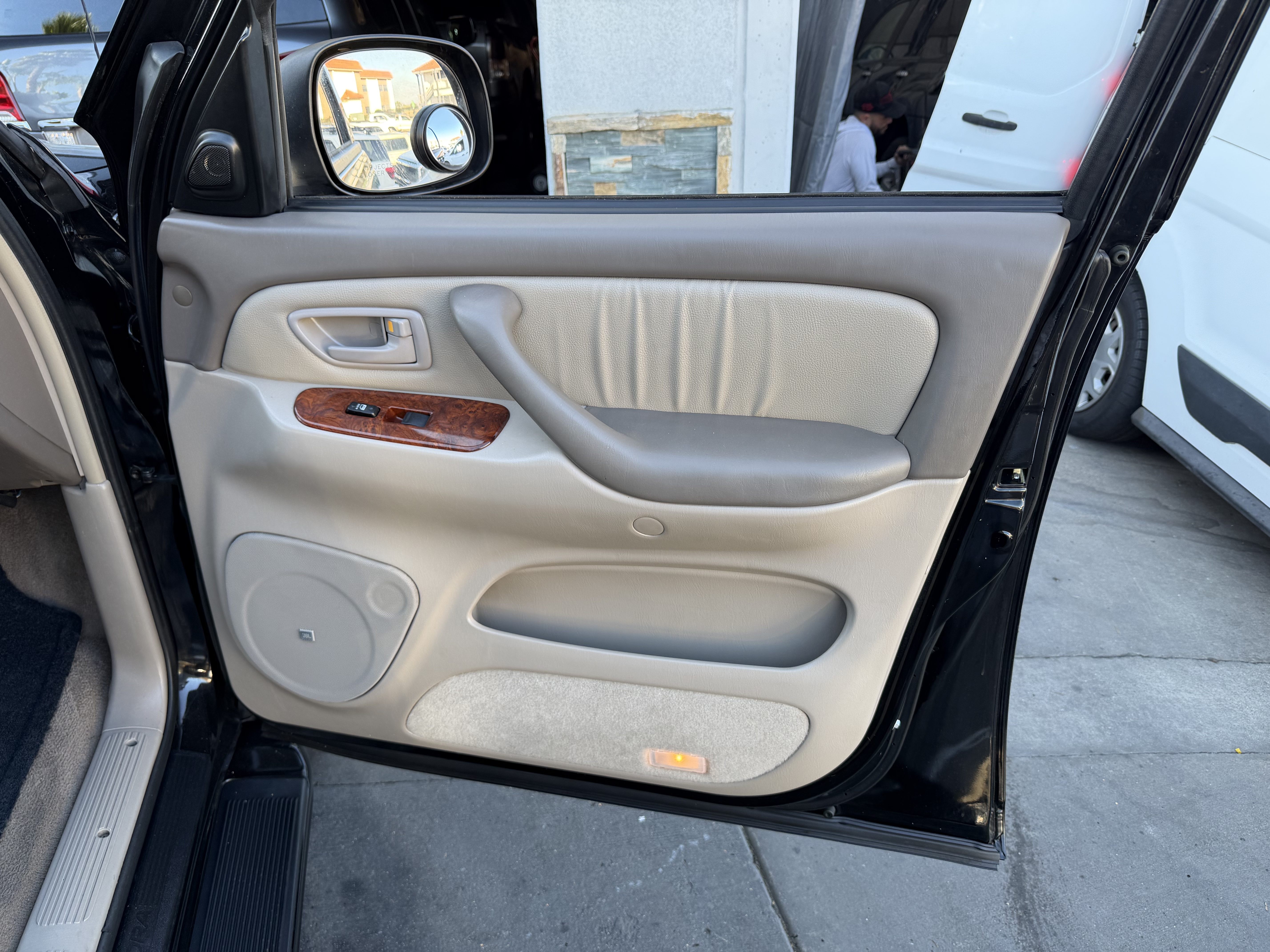 Used 2005 Toyota Tundra 4x4 Double Cab Limited image 27