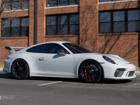 Used 2018 Porsche 911 GT3 image 18