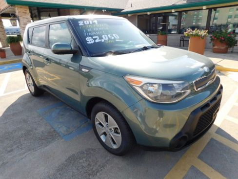 Used 2014 Kia Soul image 2