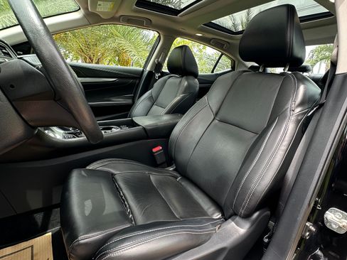Used 2017 Nissan Maxima SL FWD image 8