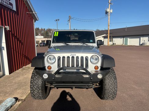 Used 2011 Jeep Wrangler Sport image 4