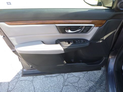 Used 2017 Honda CR-V AWD Touring image 12