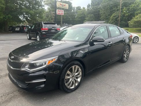 Used 2017 Kia Optima LX FWD image 1