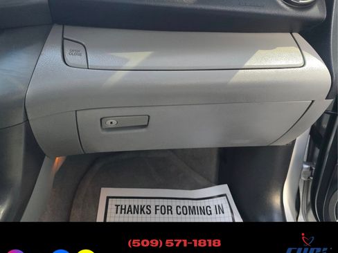 Used 2012 Toyota RAV4 Limited image 22