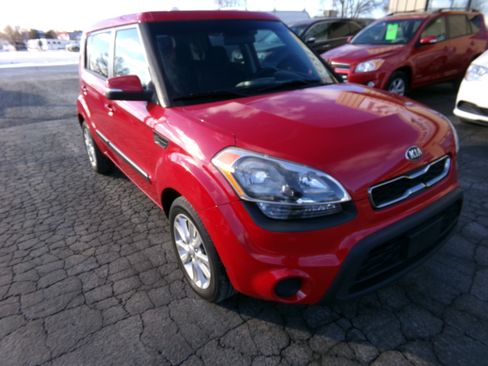 Used 2013 Kia Soul + image 7