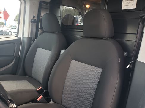 Used 2018 RAM ProMaster City Tradesman image 13
