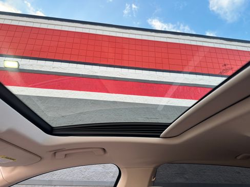 Used 2011 BMW 740Li image 7