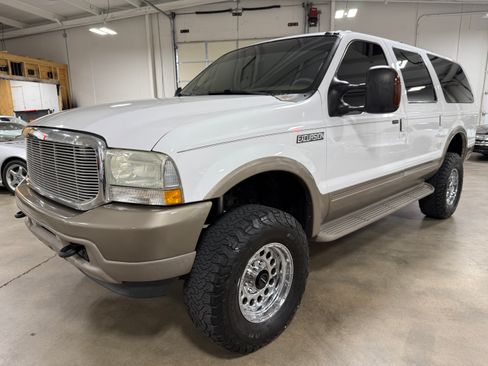 Used 2004 Ford Excursion 4WD Eddie Bauer image 11