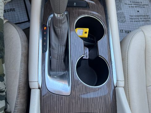Used 2020 Chevrolet Malibu Premier FWD image 19