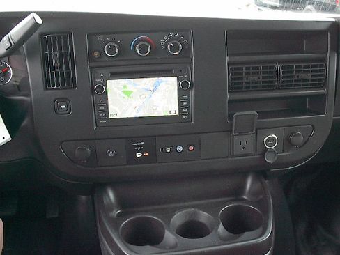 Used 2019 Chevrolet Express 2500 image 13