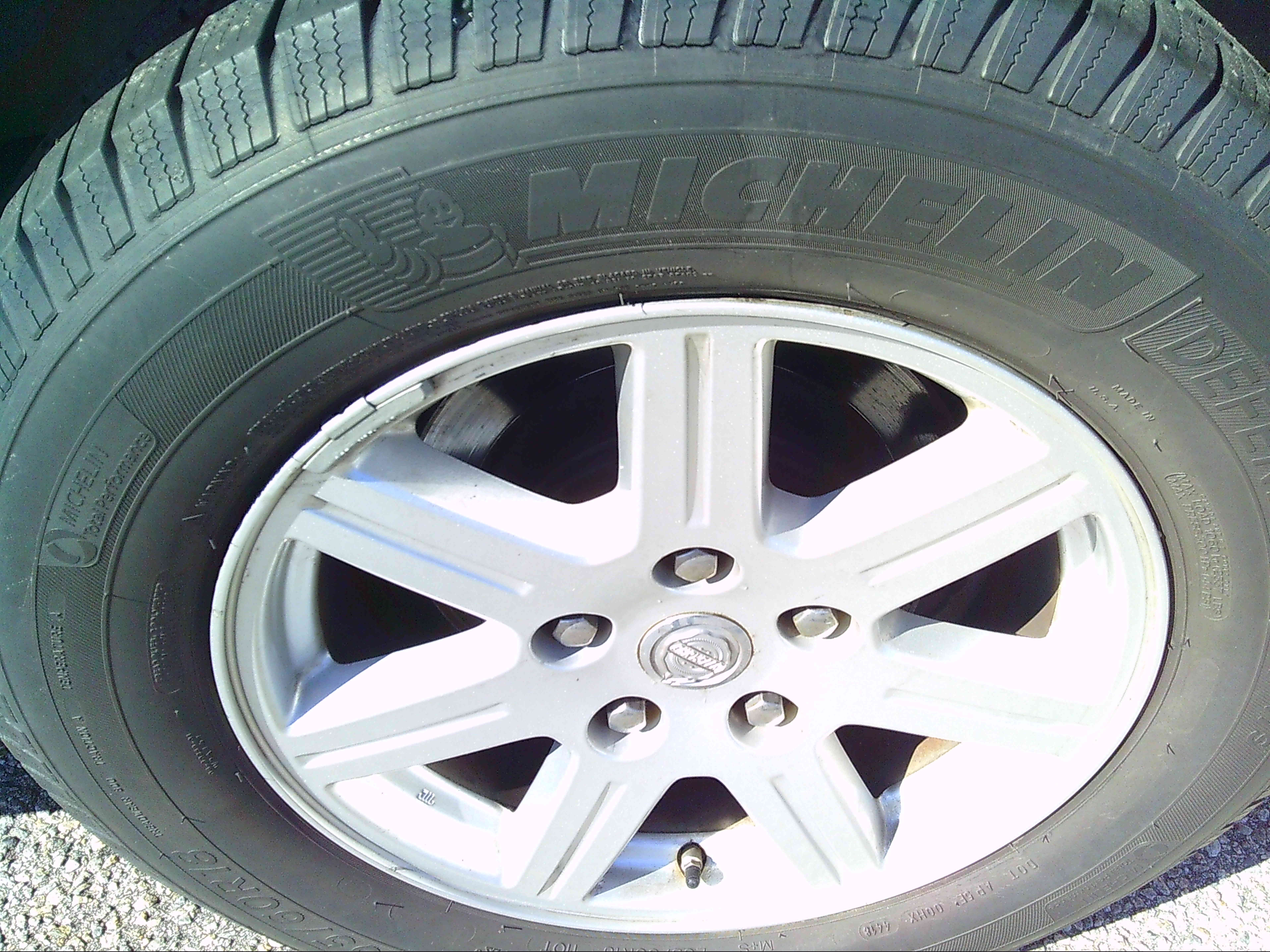 Used 2008 Chrysler Aspen AWD Limited image 6