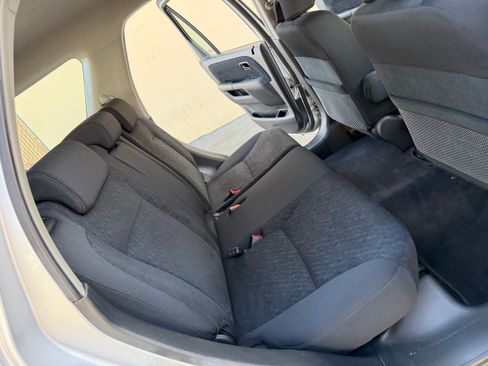 Used 2005 Honda CR-V LX image 31