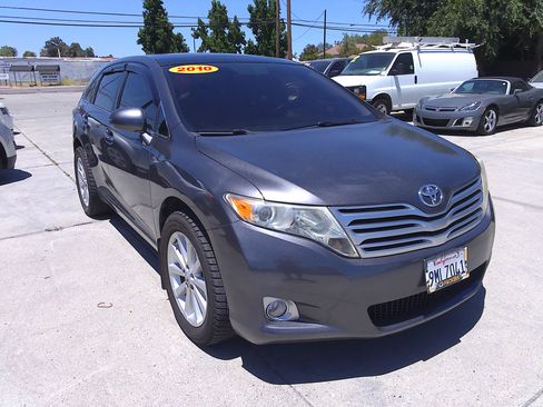 Used 2010 Toyota Venza AWD image 1