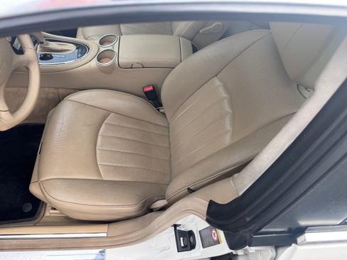 Used 2008 Mercedes-Benz CLS 550 image 15