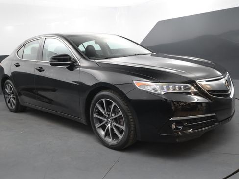 Used 2017 Acura TLX image 7
