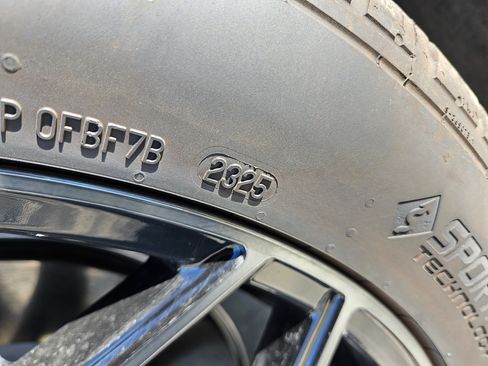 Used 2022 Tesla Model Y Performance image 30