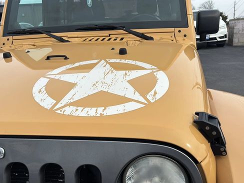 Used 2013 Jeep Wrangler Unlimited Sport image 27