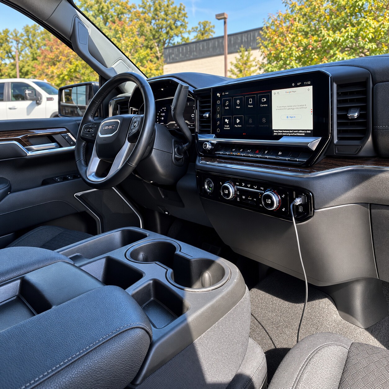 Used 2023 GMC Sierra 1500 4x4 Crew Cab Elevation image 5