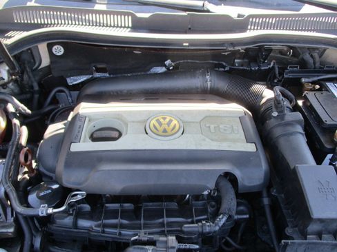 Used 2009 Volkswagen CC Luxury FWD image 58