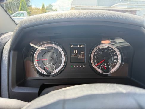 Used 2019 RAM 1500 2WD Crew Cab Classic Tradesman image 9