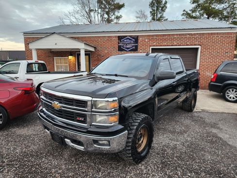 Used 2015 Chevrolet Silverado 1500 LT Z71 image 3