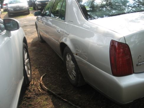 Used 2004 Cadillac De Ville UNAVAIL FWD image 6