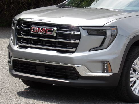 Used 2026 GMC Acadia FWD Elevation image 9
