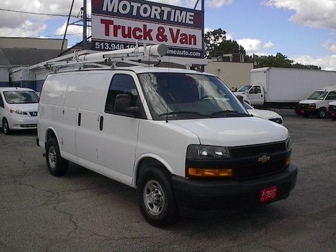 Used 2019 Chevrolet Express 3500 UNAVAIL RWD image 1