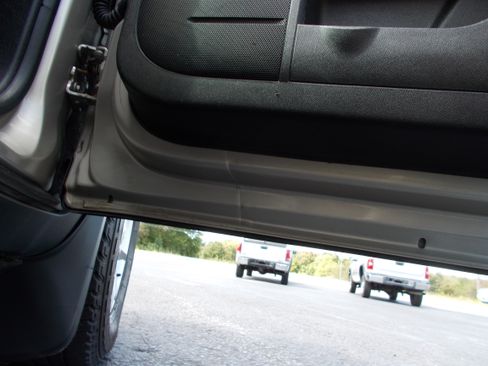 Used 2015 GMC Acadia SLE image 22