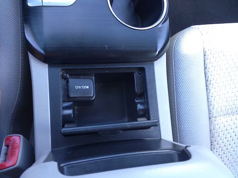 Used 2012 Toyota Camry LE image 21