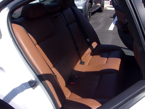 Used 2011 BMW 328i xDrive image 27