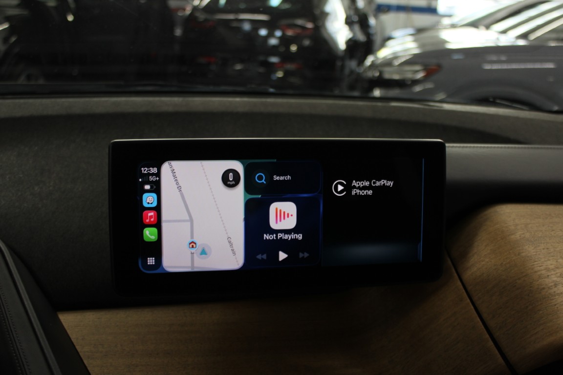 Used 2018 BMW i3 w/ Range Extender RWD image 18