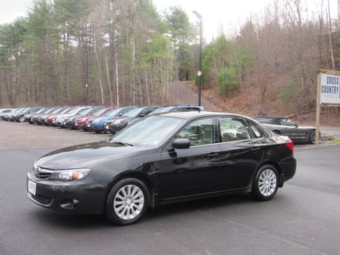 Used 2011 Subaru Impreza 2.5i Premium image 2