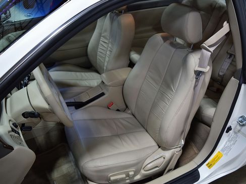 Used 1999 Toyota Solara SLE image 18