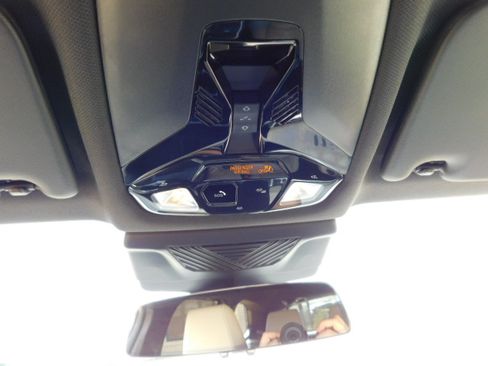 Used 2025 BMW X1 xDrive28i image 23