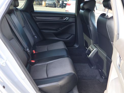 Used 2022 Honda Accord Sport image 14