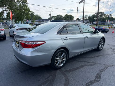Used 2015 Toyota Camry SE Sedan FWD image 20