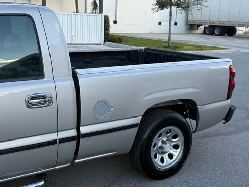 Used 2007 Chevrolet Silverado 1500 Classic W/T image 29