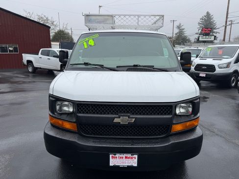 Used 2014 Chevrolet Express 3500 image 23