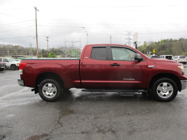 Used 2010 Toyota Tundra SR5 AWD/4WD image 5