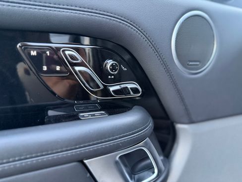 Used 2019 Land Rover Range Rover Supercharged AWD/4WD image 12