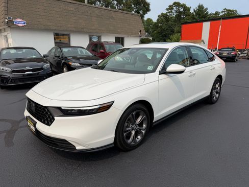 Used 2023 Honda Accord EX image 20