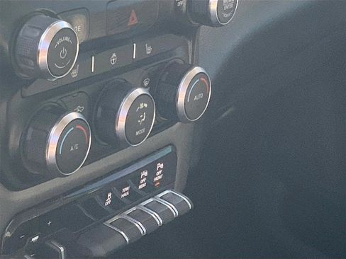 Used 2020 RAM 1500 SLT image 14