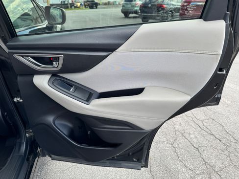 Used 2019 Subaru Forester Premium AWD/4WD image 19