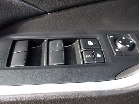 Used 2021 Toyota RAV4 LE image 25