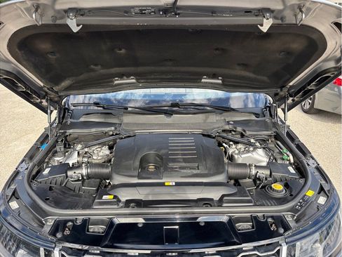 Used 2020 Land Rover Range Rover Sport SE image 52
