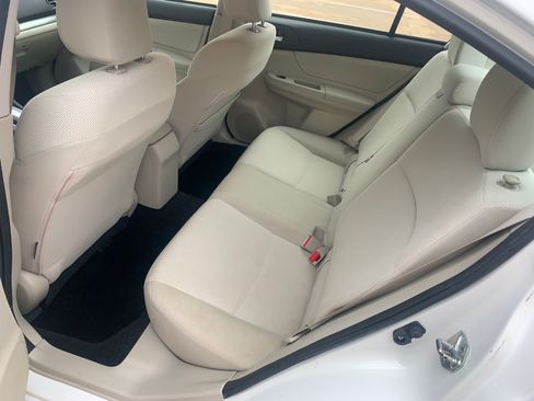Used 2014 Subaru Impreza 2.0i Premium image 16