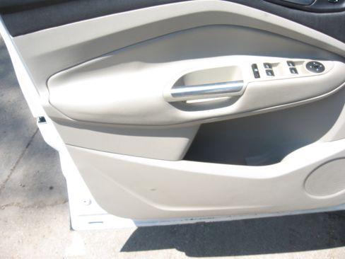 Used 2014 Ford Escape 4WD SE image 8