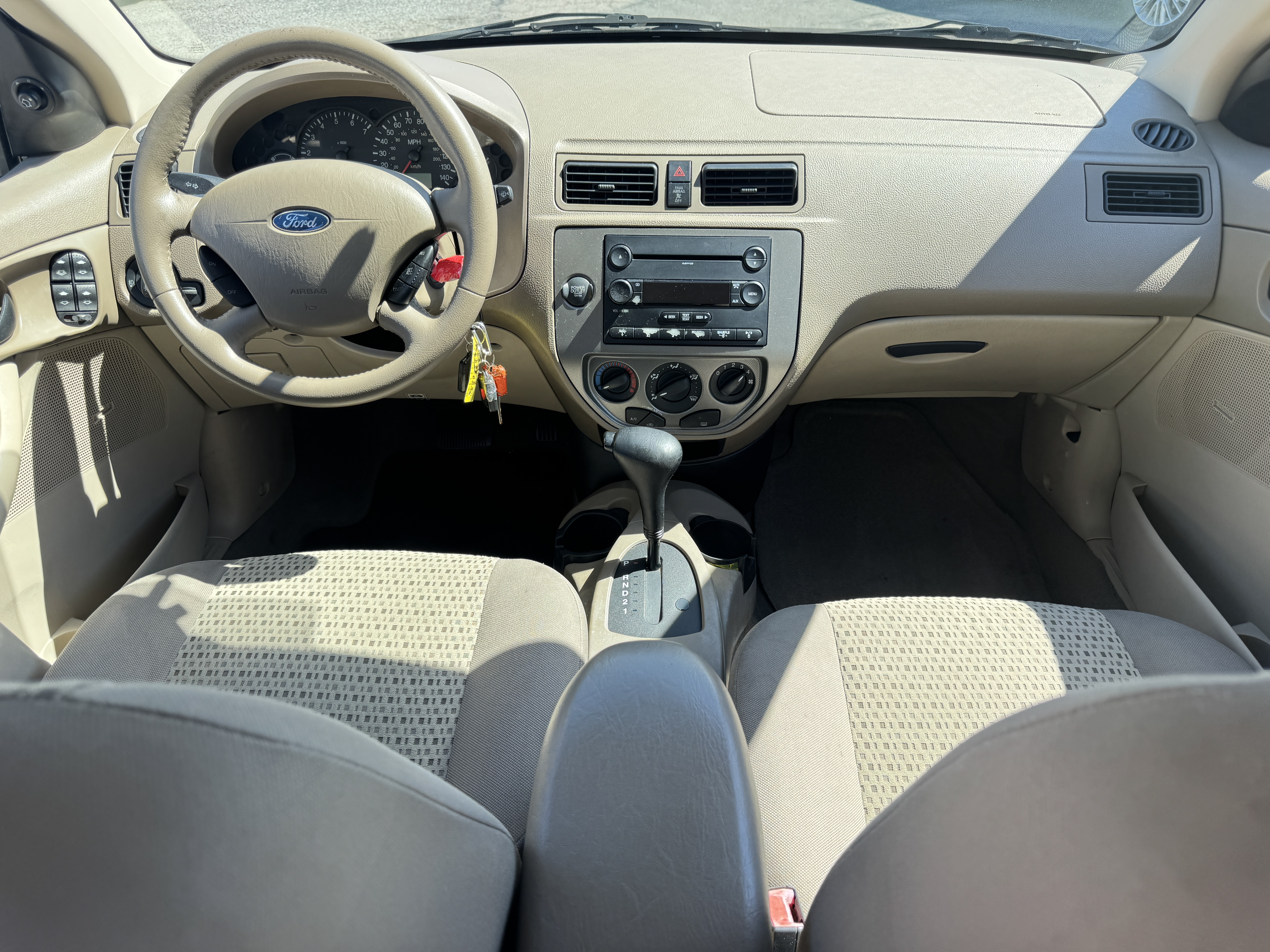Used 2007 Ford Focus ZX4 Sedan FWD image 20